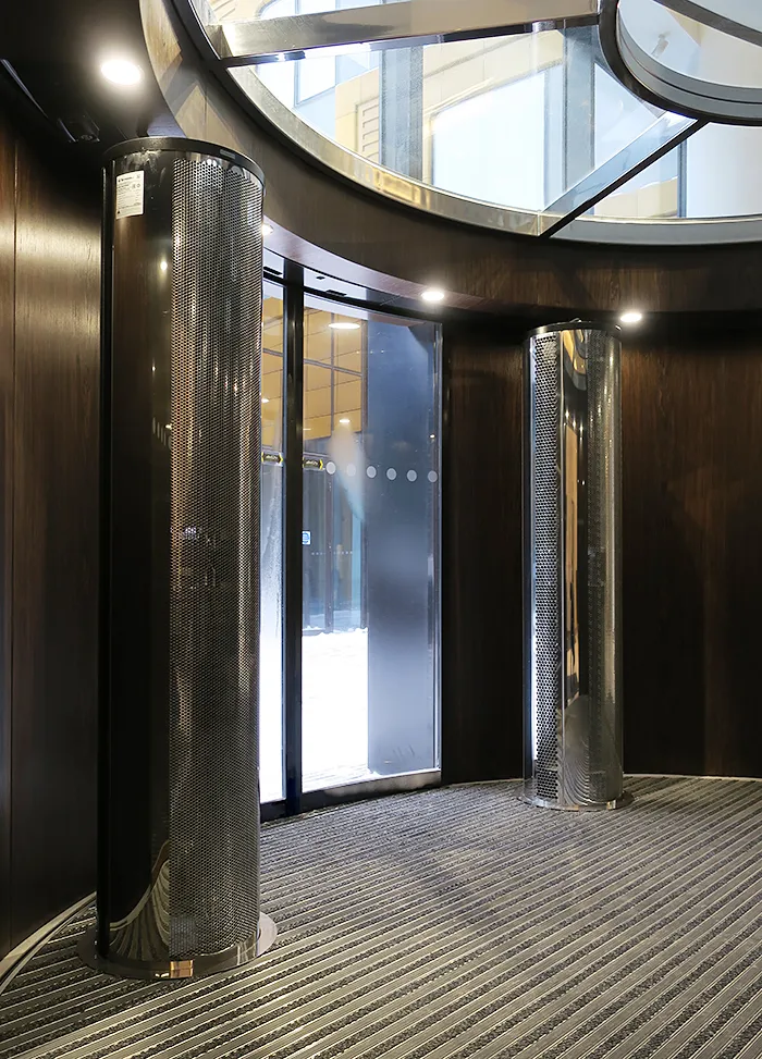 Тепловая завеса Тепломаш КЭВ-54П6046E нерж. Тепловая завеса Тепломаш КЭВ-54П6046E нерж.