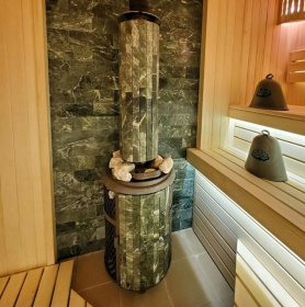 Чугунная банная печь Атмосфера L с комбинированной облицовкой «Россо Леванто»