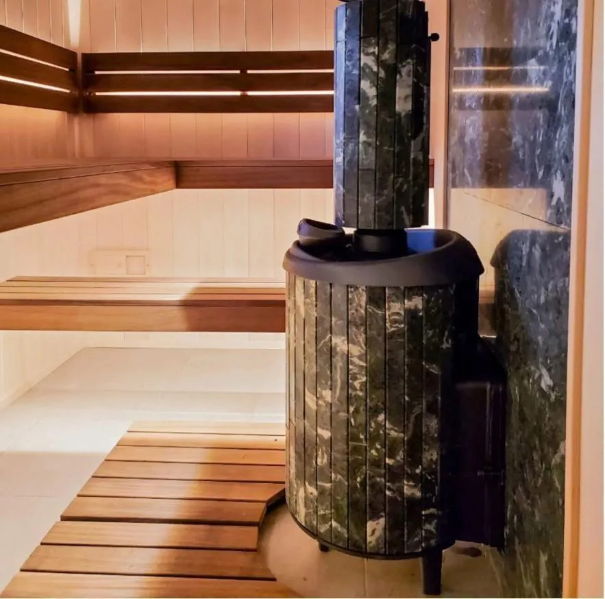 Чугунная банная печь Атмосфера L ламели «Верде Гватемала» наборный рисунок