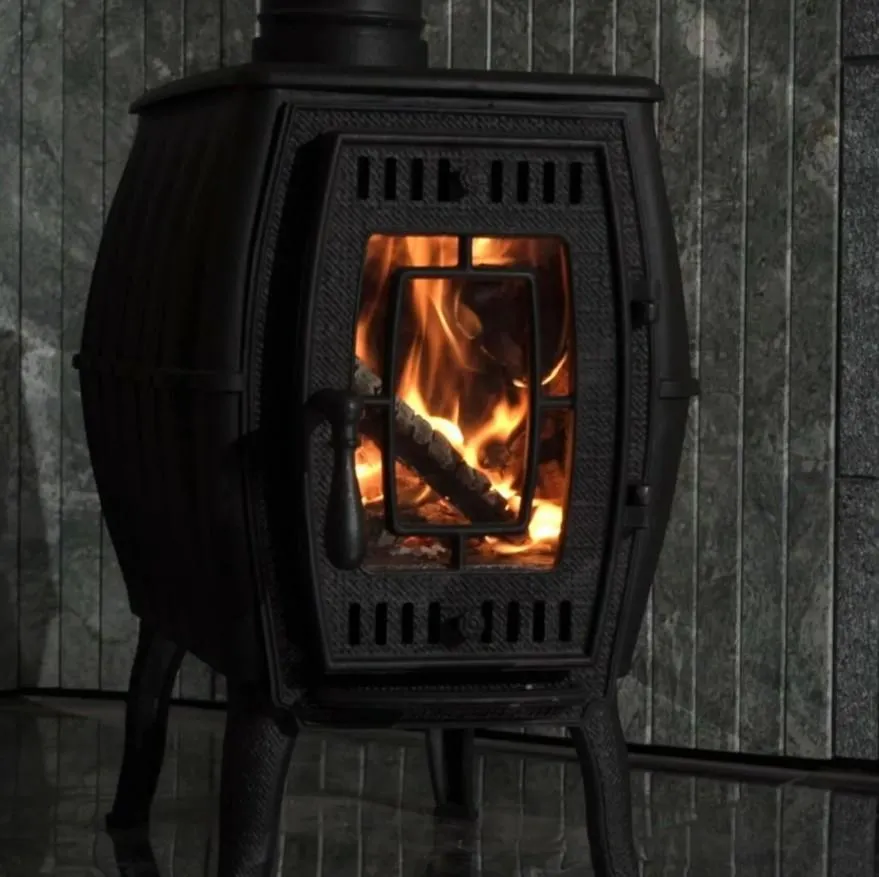 Чугунная печь-камин «Бахтинка» серая