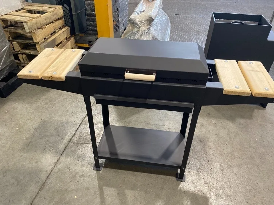 Мангал 2 мм с крышкой и деревянными полками