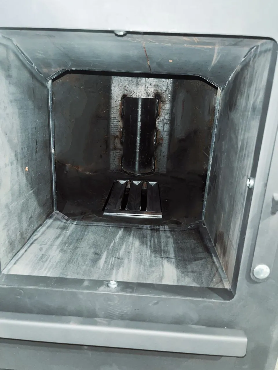 Стальная банная печь Сибирячка 24 с баком нерж 90 литров