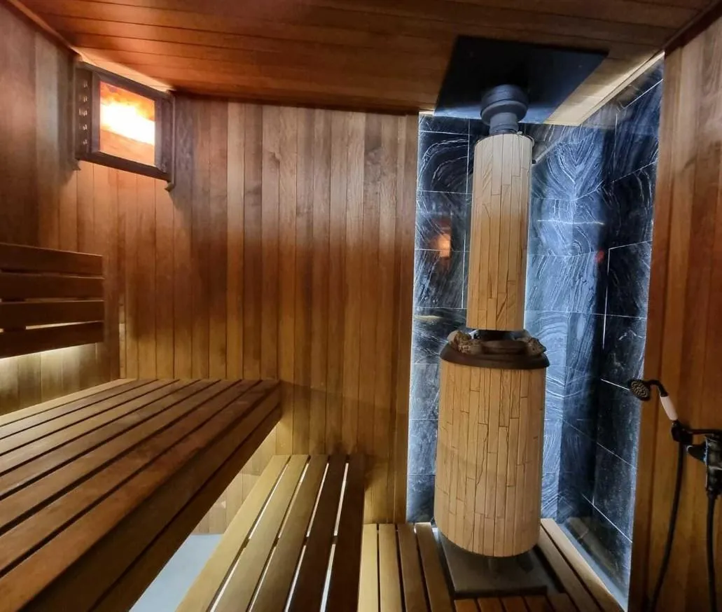 Чугунная банная печь Атмосфера XL ламели «Окаменевшее дерево» наборные