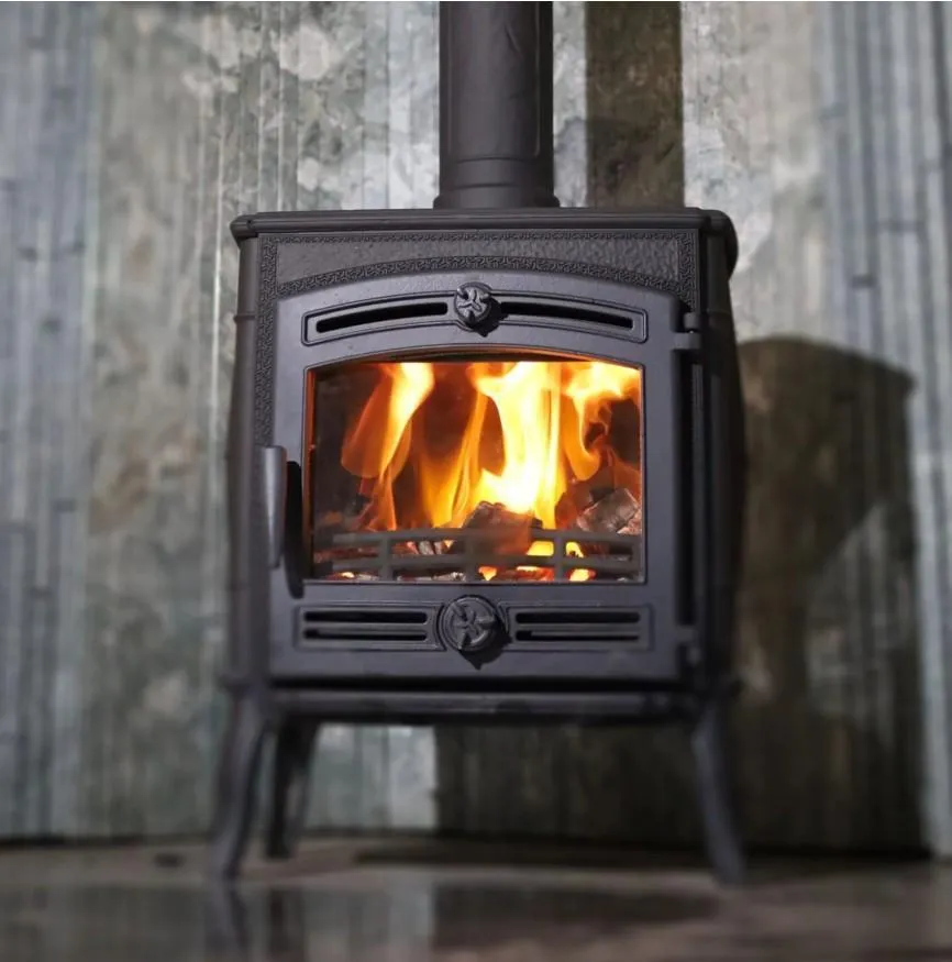 Чугунная печь-камин Маэстро II