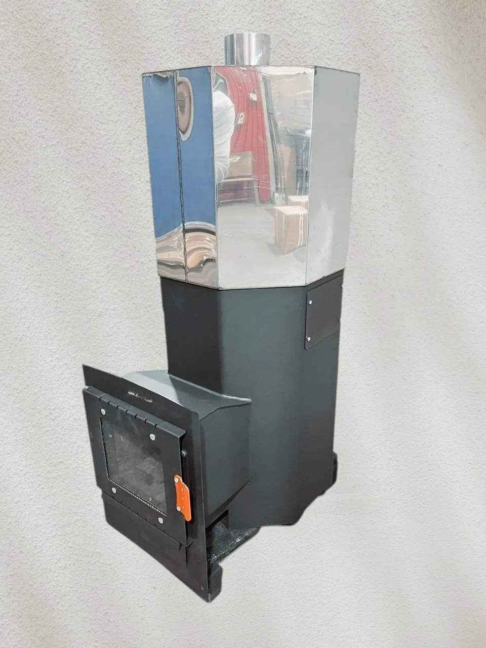 Стальная банная печь Сибирячка 24 с баком нерж 90 литров