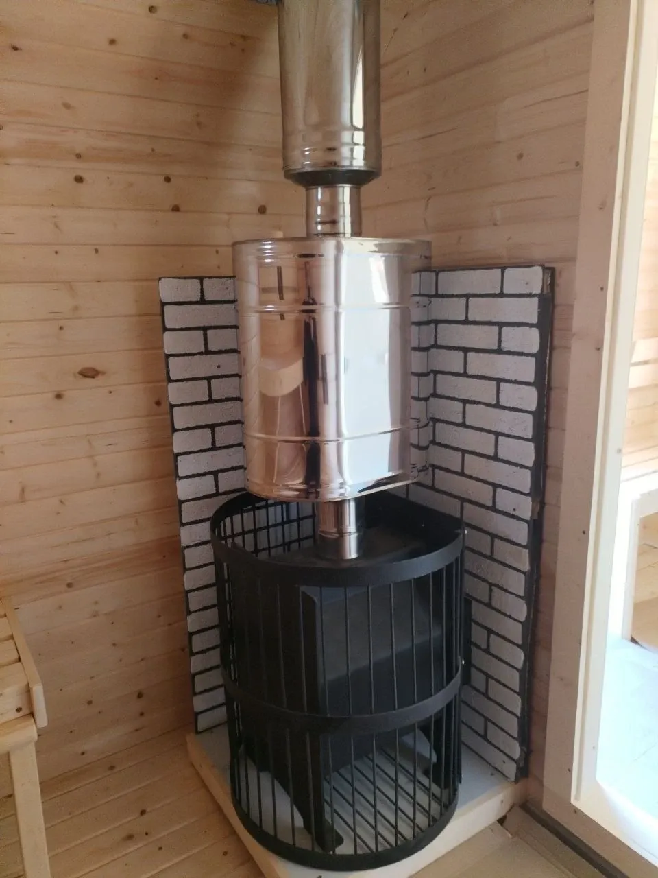 Огнестойкая плита декор КИРПИЧИКИ КОРОЕД БЕЛЫЙ 1200х600х9