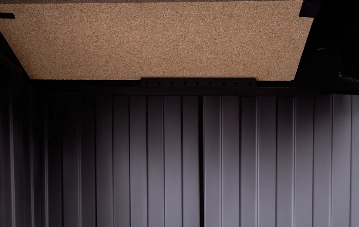 Каминная стальная топка Альфа 800 RB два стекла правая черный шамот