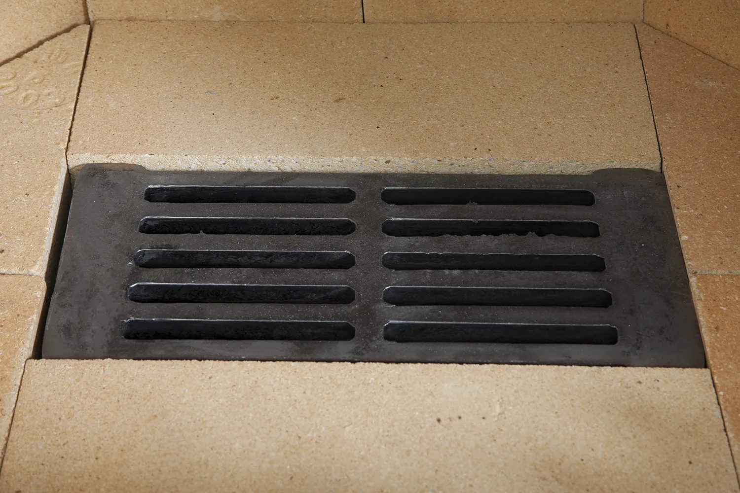 Печь-камин Бавария ЭКО с духовкой и плитой